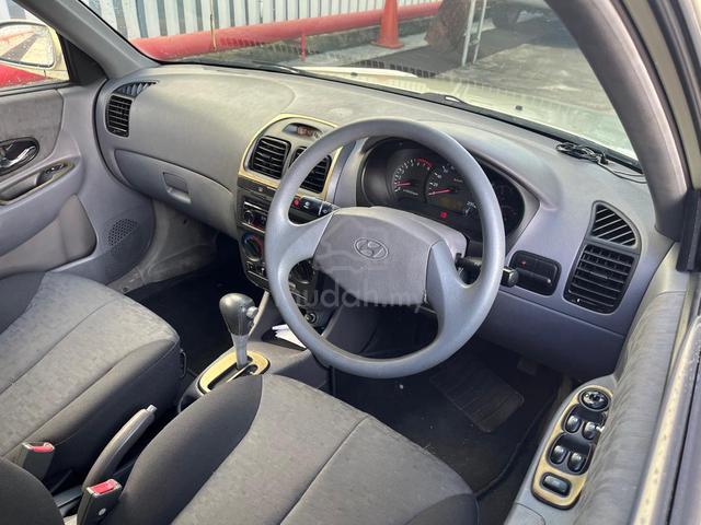 2004 Hyundai ACCENT 1.5 L (A) - 4