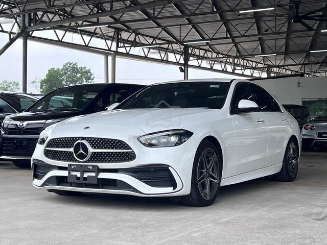 RECON 28k KM 2022 Mercedes Benz C200 AMG LINE - 2