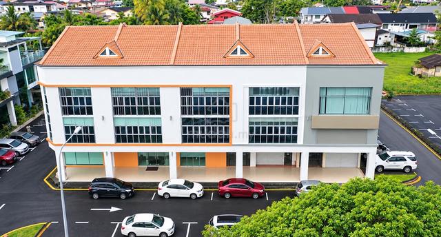 3 Storey Shoplot, GREEN ROAD - SATOK 1