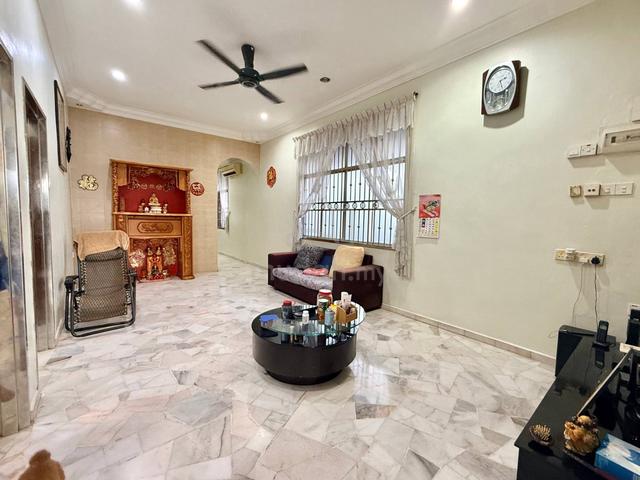 Skudai Taman Teratai 22x70 Full Renovated Single Storey Full Loan Unit 1