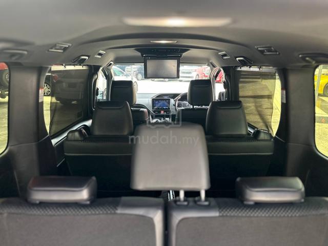 2021 Toyota VOXY 2.0 ZS KIRAMEKI 3 Warranty 8yrs - 4