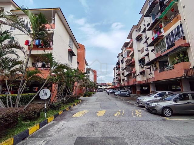 La Villas Condominium 1