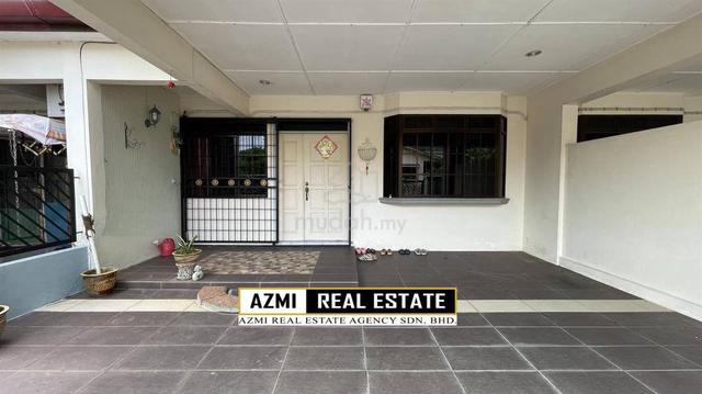 1.5 Storey Intermediate Terrace at Taman Beverly Bt13 Jln Penrissen 1