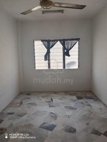 Taman Pinggiran Delima Flat 1