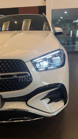 **REBATE UP TO 55K**2025 Mercedes Benz GLE400E - 2