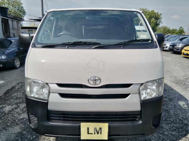 R /2023/ Toyota HIACE 2.5 TURBO (M) PANEL VAN - 3
