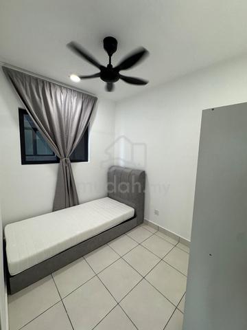 Bilik Sewa Lelaki in Dayana Nilai Impian near Toll Nilai KLIA (Single) 1