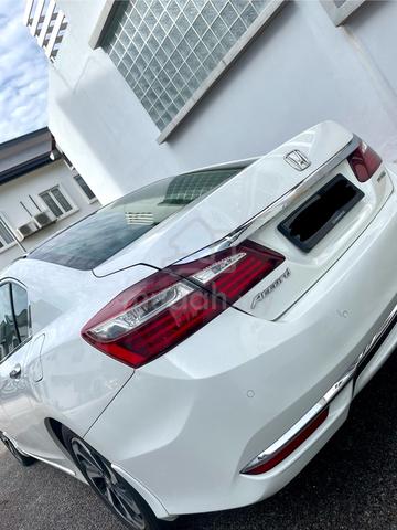 2017 Honda ACCORD 2.0 VTi FACELIFT (A) - 3