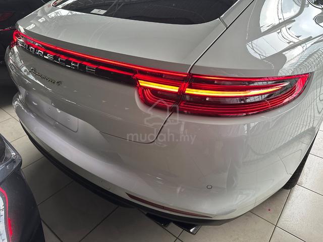 2020 PORSCHE PANAMERA 4 E-Hybird (A) RECON - 2