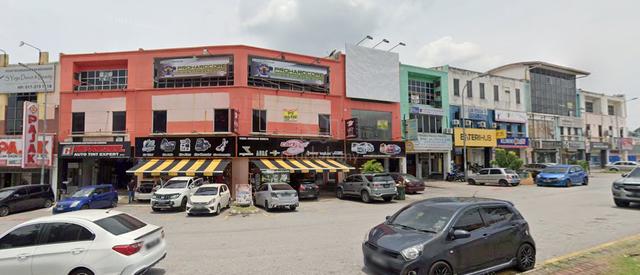 3 Storey Shop Office Bandar Rawang Facing Main Road 1
