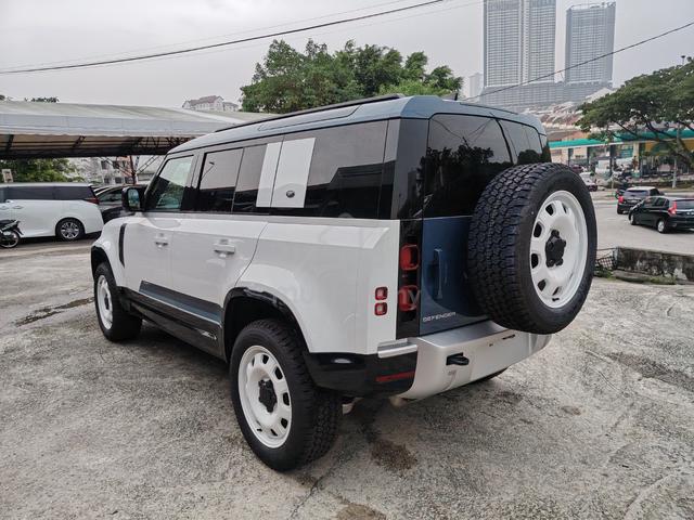 2024 Land Rover Defender 2.0 110 P300 SE 2,000km5A - 3