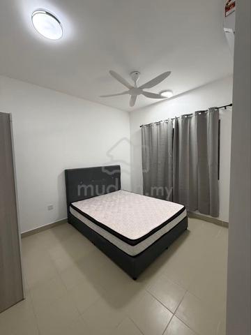 Master bed room for rent 1