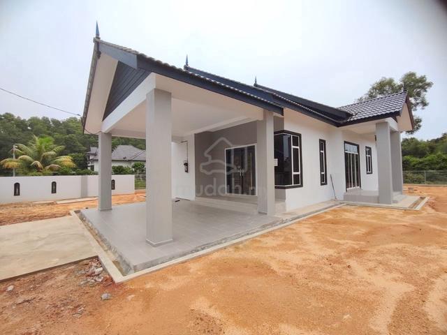 BANGLO Baru Kg Bukit Bucu WAKAF TENGAH 4+1 Bilik 1845 SF Sebelah SURAU 1