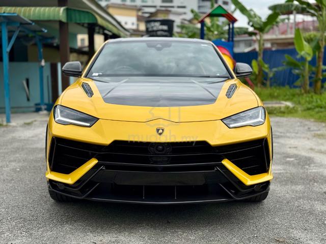 2023 Lamborghini URUS 4.0 PERFORMANTE, Yellow Colo - 2