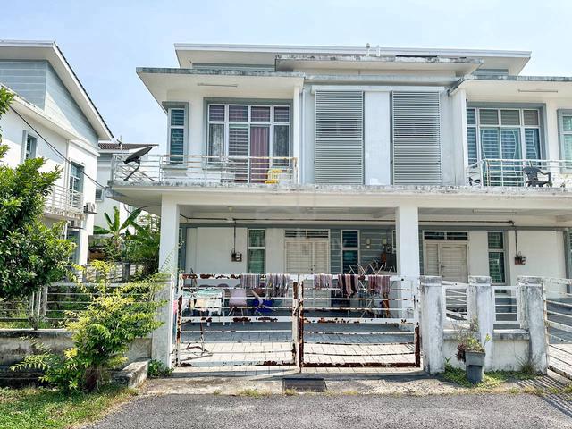 MURAH Double Storey Semi D Cluster SP 10 Bandar Saujana Putra 1