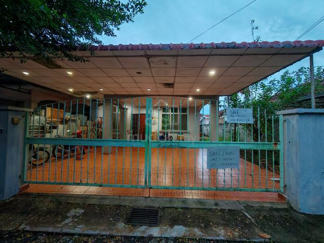 Lelong house 1