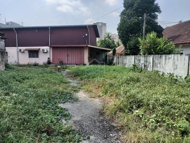 Jalan Gombak land Fencing Main Road opposite funisture 1