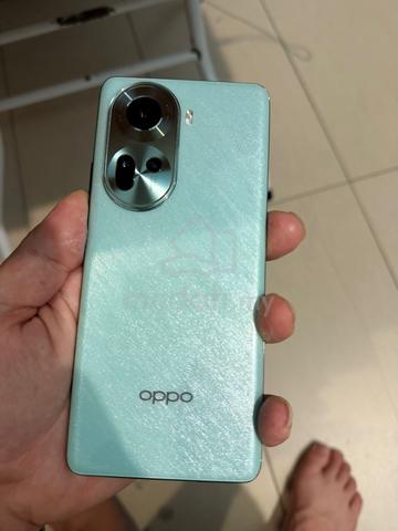 Oppo Reno 11 5G 256GB - photo 2 of 2