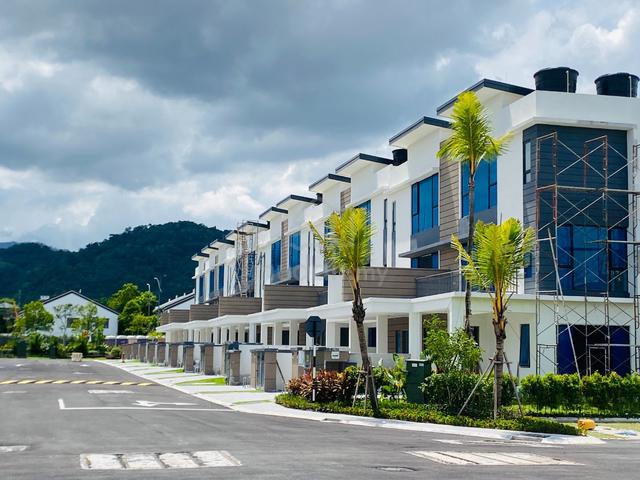 FREEHOLD Landed | 0 Downpayment | Cash Back 1