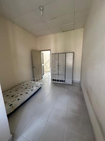 2 Storey Terrace House Bandar Puteri Klang 4 Bedrooms Kitchen Cabinet 5