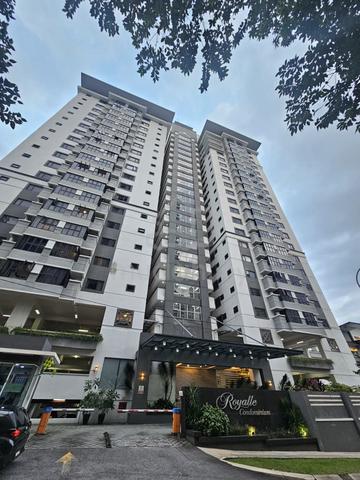 Royalle Condominium 1