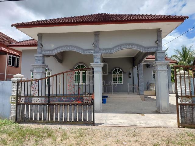 Rumah Banglo Luas Wakaf Bharu Kg Delima 1