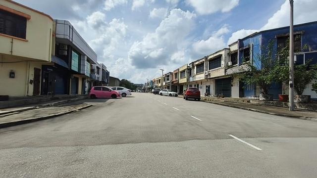 Seri Alam 1.5 Storey Terrace Factory For Rent 1
