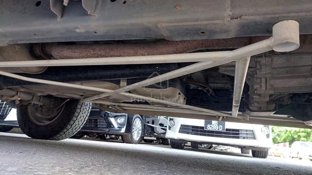 2016 Isuzu D-MAX 2.5 FACELIFT (A) 4X4 SERVICES RC - 5