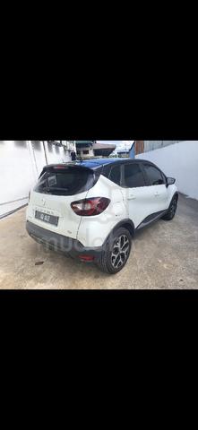 2019 Renault CAPTUR 1.2 TCe (A) - Direct Owner - 4