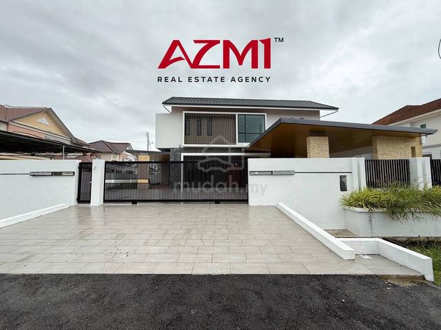 Stunning Double Storey Semi Detached Looks Like Bungalow at Luak Miri 1