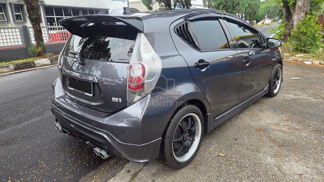 2012 Toyota PRIUS C 1.5 (HYBRID) NHP10R (A) - 3