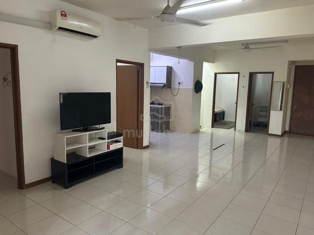 Green Suria Apartment 1