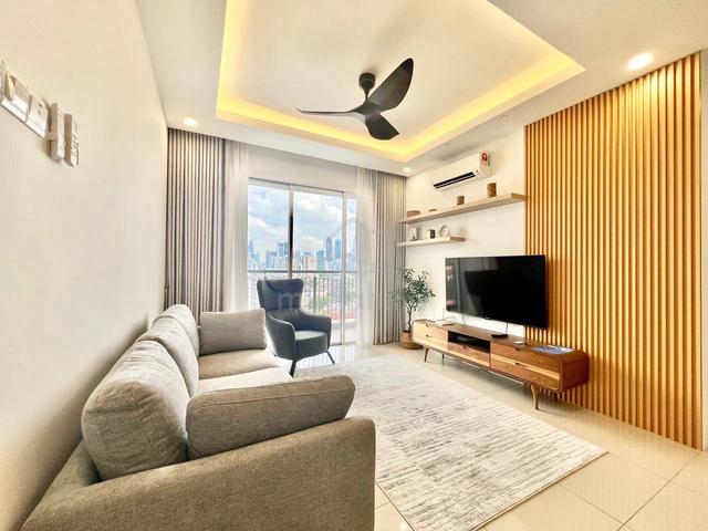 Platinum Splendor Residensi Semarak 1