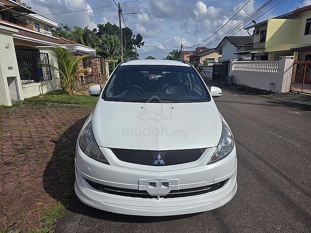 2011 Mitsubishi GRANDIS MIVEC 1 OWNER POWER BOOT - 2