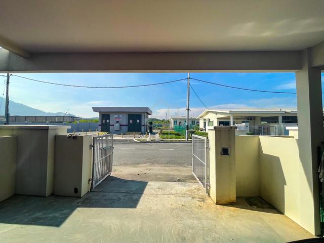5minit je nak ke PEKAN NILAI LAMA! TAK MENGHADAP RUMAH LAIN 1