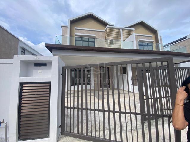 New Unit Vacant Bandar Cemerlang Gated Non bumi Tiram  semi d 1