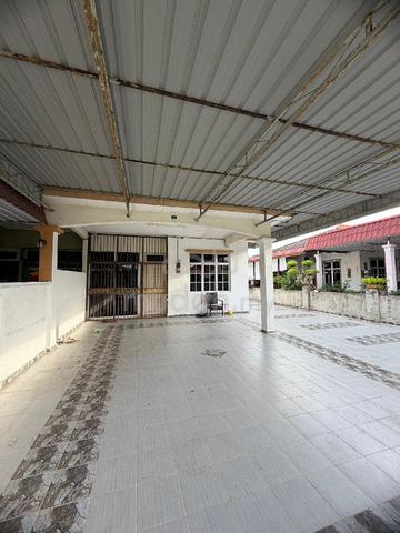Rumah Taman Desa Indah 1