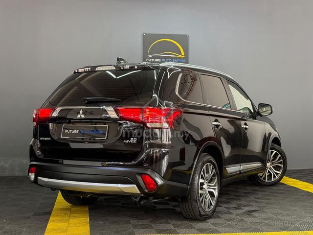 Mitsubishi OUTLANDER 2.0 4WD / 7 SEATER / REG 2020 - 3