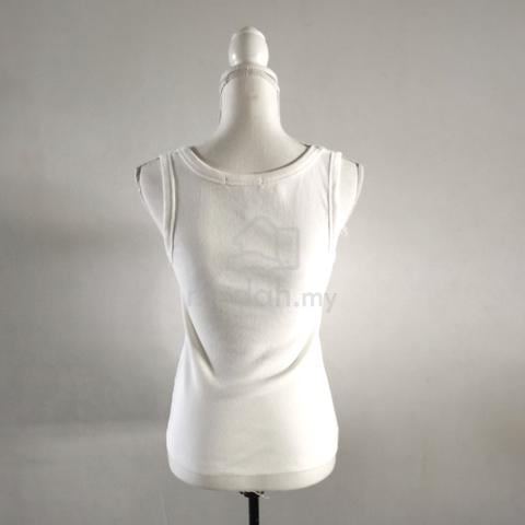 Prada white ribbed tank top - photo 3 of 6
