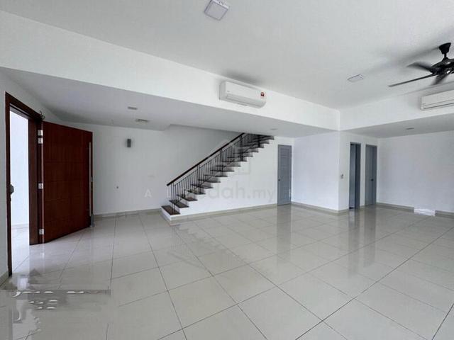 Bungalow house Taman United Garden Oug Old Klang Road Yarl 1