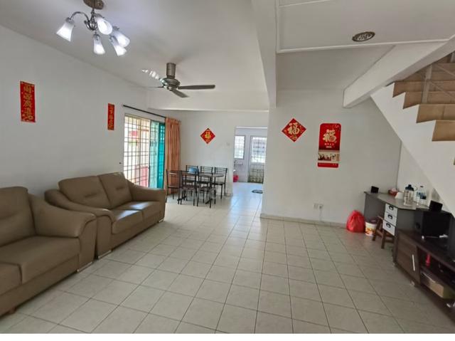 Ipoh double storey terrace house for rent 1