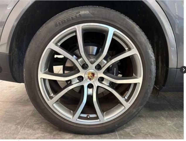 2022 BOOKNOW 5B Grey Porsche CAYENNE 3.0 COUPE - 5