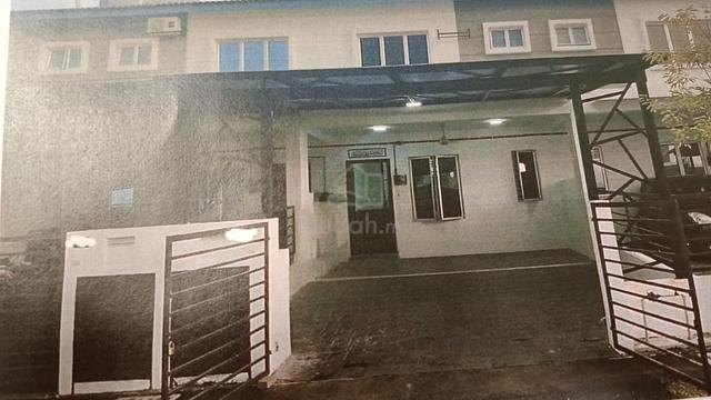 Rumah Teres Dua Tingkat Kota Warisan, Sepang Untuk Disewa 1