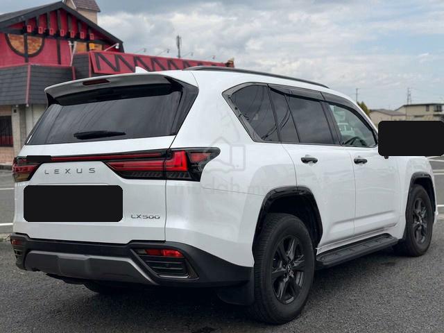 2022 Lexus LX 600 4WD HUD (Recon) - 3