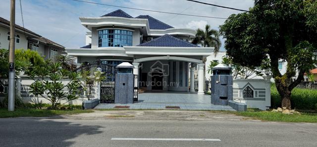 2Storey-Bungalow For Sale Fully Furnished Sitiawan Perak 1
