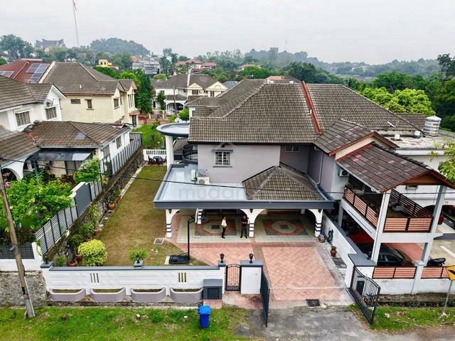 Well maintain! Renovated Semi Detached 2 Storey Seksyen 9 Shah Alam 1
