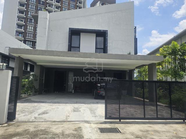 3 Storey Renovated Bungalow 20 Trees West, Taman Melawati KL 1