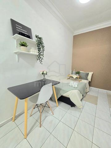 Bukit Indah | Single Room With Private Bathroom| No Agent Fee 1