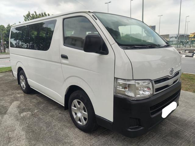 2013 Toyota HIACE 2.5 (M) Window Van 14seat - 1