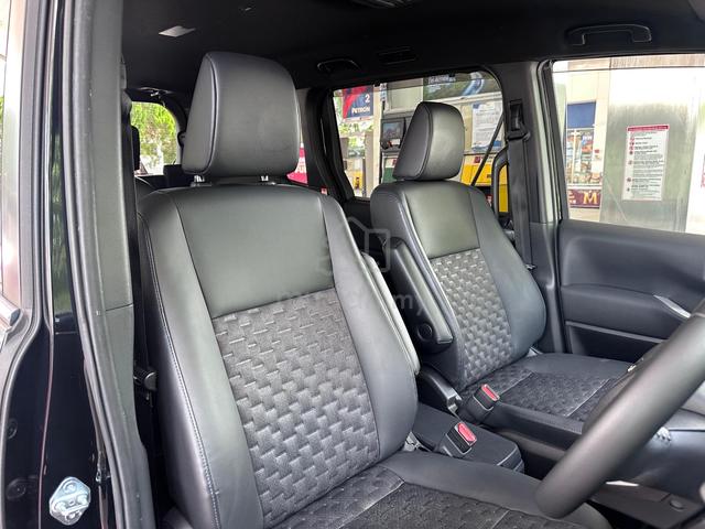R/MNTR 2022 Toyota VOXY S-Z 104k KM NEGO!! - 4